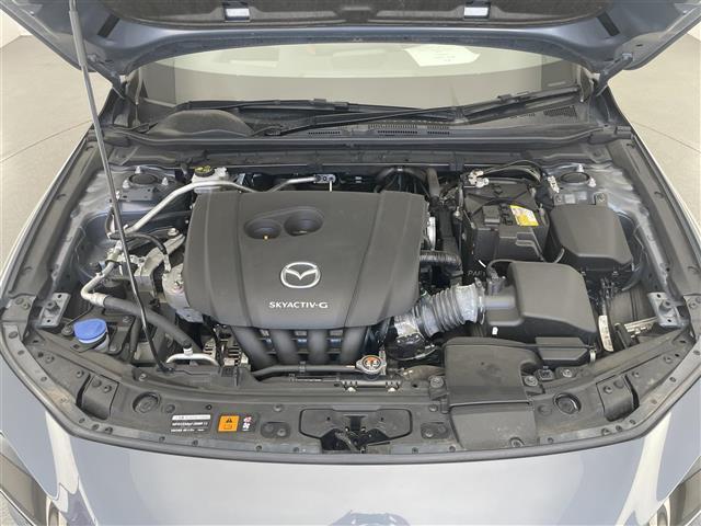 ＭＡＺＤＡ３ファストバック ２０Ｓバーガンディ　セレクション　純正８．８型ナビ　全方位カメラ　赤革　禁煙　パドルシフト　ＢＳＭ　ＨＵＤ　ＨＤＭＩ　追従クルコン　フルセグＴＶ　ＤＶＤ　ＥＴＣ　シートヒーター　パワーシート　純正アルミ　衝突軽減　ＬＥＤオートライト（25枚目）