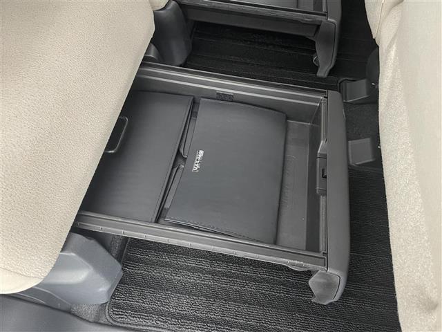 ムーヴキャンバス Ｇメイクアップリミテッド　ＳＡＩＩＩ　純正８型ナビ　全方位カメラ　禁煙　両側パワスラ　Ｂｌｕｅｔｏｏｔｈ　フルセグＴＶ　ＤＶＤ　ドラレコ　ＥＴＣ　スマートアシストＩＩＩ　衝突軽減　アイドリングストップ　オートハイビーム　ＬＥＤライト　フォ（34枚目）
