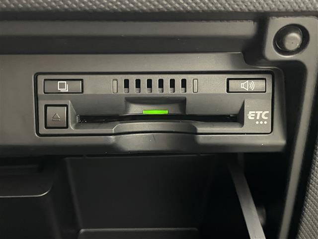 エスティマ アエラス　プレミアム　純正１０型ナビ　両側パワスラ　禁煙　パワーシート　黒ハーフレザー　フルセグＴＶ　ＤＶＤ　バックカメラ　ＥＴＣ　セーフティセンス　衝突軽減　クルコン　車線逸脱　ＬＥＤオートライト　スマートキー　純正ＡＷ（11枚目）