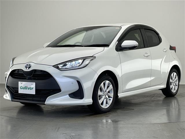 ヤリス ハイブリッドＧ　純正８型ＤＡナビ　アドバンストパーク　全方位カメラ　ＢＳＭ　前後ドラレコ　ＥＴＣ　セーフティセンス　衝突軽減　追従クルコン　ＬＥＤオートライト　純正ＡＷ　レーンキープ　プッシュスタート　スマートキー（18枚目）