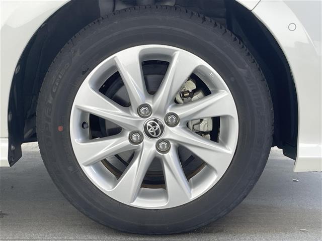 ヤリス ハイブリッドＧ　純正８型ＤＡナビ　アドバンストパーク　全方位カメラ　ＢＳＭ　前後ドラレコ　ＥＴＣ　セーフティセンス　衝突軽減　追従クルコン　ＬＥＤオートライト　純正ＡＷ　レーンキープ　プッシュスタート　スマートキー（25枚目）