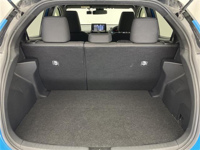 ヤリス ハイブリッドＺ　純正８型ＤＡナビ　フルセグＴＶ　全方位カメラ　禁煙　シートヒーター　ＥＴＣ　ドラレコ　セーフティセンス　衝突軽減　追従クルコン　コーナーセンサー　ＬＥＤオートライト　純正ＯＰ１６インチアルミ　ＵＳＢ（23枚目）