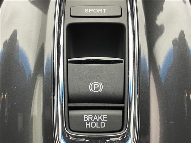 ヴェゼル ハイブリッドRS・ホンダセンシング 純正8型ナビ シートヒーター HDMI 禁煙車 バックカメラ パドルシフト フルセグTV DVD ETC 前後ドラレコ LEDオートライト ホンダセンシング 衝突軽減 追従クルコン 車線逸脱 フォグ(11枚目)