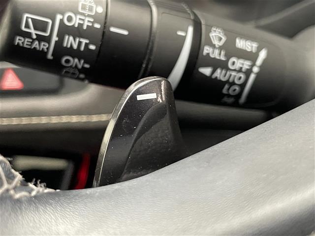 ヴェゼル ハイブリッドRS・ホンダセンシング 純正8型ナビ シートヒーター HDMI 禁煙車 バックカメラ パドルシフト フルセグTV DVD ETC 前後ドラレコ LEDオートライト ホンダセンシング 衝突軽減 追従クルコン 車線逸脱 フォグ(33枚目)