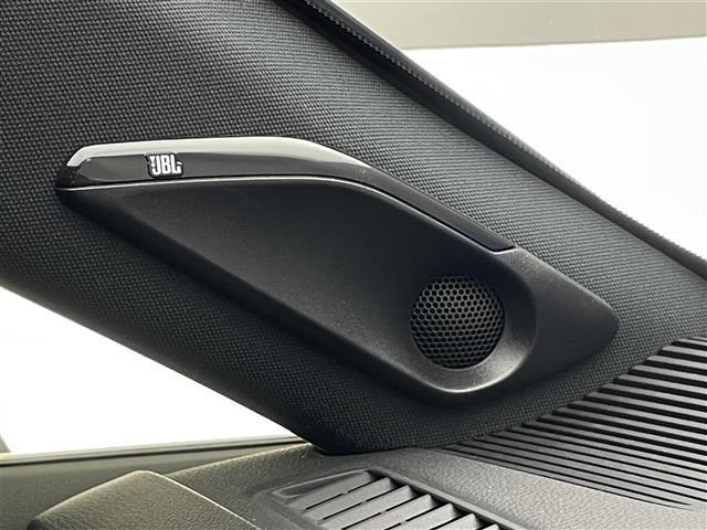 ハリアーハイブリッド Ｚ　レザーパッケージ　純正１２．３型ナビ　ＪＢＬ　調光パノラマルーフ　ＨＵＤ　デジイン　全方位カメラ　ＢＳＭ　黒革　ベンチレーション　シートヒーター　ＥＴＣ２．０　前後ドラレコ　セーフティセンス　衝突軽減　追従クルコン（16枚目）
