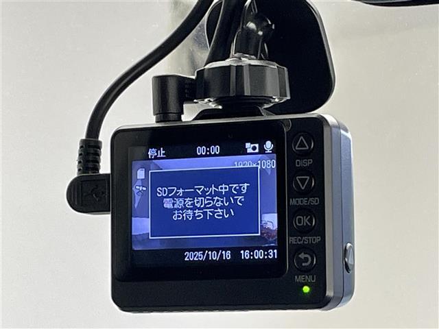 スペーシアギア ハイブリッドＸＺ　ターボ　純正８型ナビ　ＨＵＤ　全方位カメラ　禁煙車　両側パワスラ　シートヒーター　ＥＴＣ　前後ドラレコ　フルセグ　ＤＶＤ　セーフティサポート　衝突軽減　レーンキープ　ＬＥＤオートライト　クルコン　パドルシフト（10枚目）