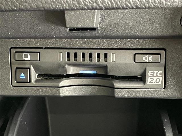 アルファードハイブリッド Ｘ　純正９型ＤＡナビ　デジイン　ムーンルーフ　禁煙　ＥＴＣ２．０　純正ドラレコ　ＡＣ１００Ｖ　セーフティセンス　衝突軽減　追従クルコン　ＬＥＤオートライト　ＢＳＭ　バックカメラ　ｎａｎｏｅ　フォグ　ＵＳＢ（12枚目）