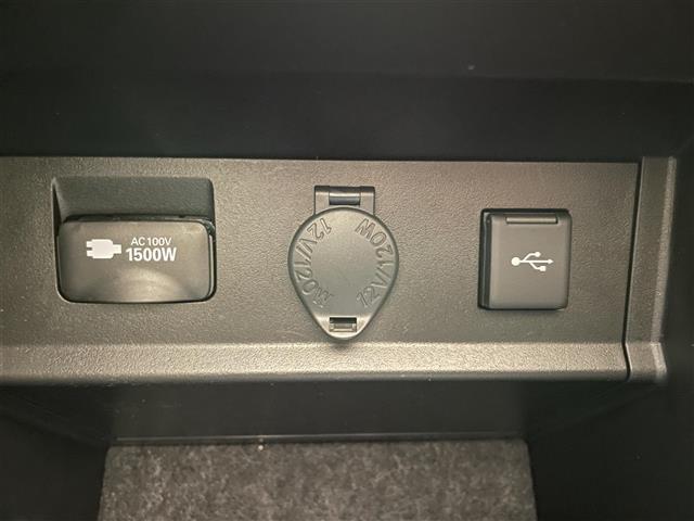 アルファードハイブリッド Ｘ　純正９型ＤＡナビ　デジイン　ムーンルーフ　禁煙　ＥＴＣ２．０　純正ドラレコ　ＡＣ１００Ｖ　セーフティセンス　衝突軽減　追従クルコン　ＬＥＤオートライト　ＢＳＭ　バックカメラ　ｎａｎｏｅ　フォグ　ＵＳＢ（32枚目）