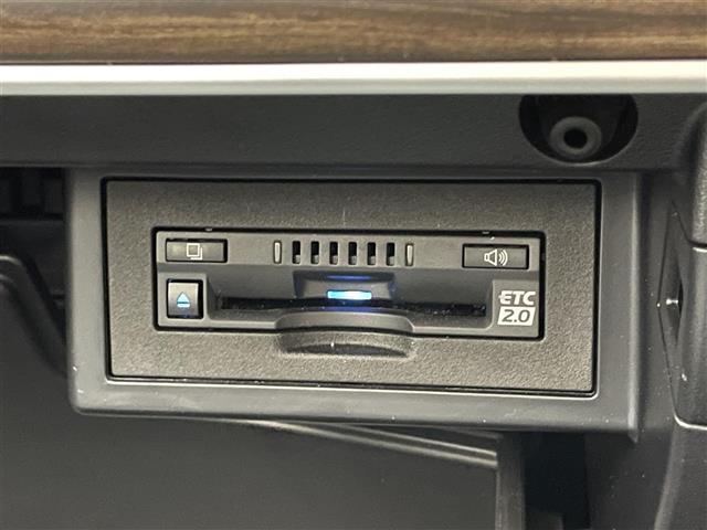 ランドクルーザープラド ＴＸ　Ｌパッケージ　マットブラックエディション　純正９型ＤＡナビ　ムーンルーフ　全方位カメラ　黒革　禁煙　ＥＴＣ２．０　ベンチレーション　シートヒーター　セーフティセンス　衝突軽減　ＢＳＭ　追従クルコン　ＬＥＤオートライト　ルーフレール　電動シート（12枚目）