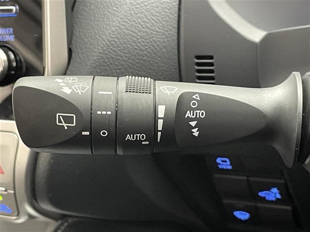 ランドクルーザープラド ＴＸ　Ｌパッケージ　マットブラックエディション　純正９型ＤＡナビ　ムーンルーフ　全方位カメラ　黒革　禁煙　ＥＴＣ２．０　ベンチレーション　シートヒーター　セーフティセンス　衝突軽減　ＢＳＭ　追従クルコン　ＬＥＤオートライト　ルーフレール　電動シート（30枚目）