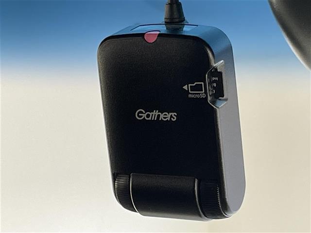 Ｎ－ＢＯＸカスタム Ｇ・Ｌターボホンダセンシング　純正８型ナビ　ホンダセンシング　禁煙車　パドルシフト　両側パワスラ　バックカメラ　黒ハーフレザー　ＬＥＤオートライト　フォグ　追従クルコン　フルセグ　ＤＶＤ　ドラレコ　ＥＴＣ　衝突軽減　レーンキープ（9枚目）