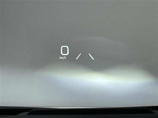 プリウス Ａツーリングセレクション　純正ナビ　全方位カメラ　アドバンストパーク　ＨＵＤ　禁煙　ＢＳＭ　フルセグ　ＤＶＤ　前後ドラレコ　ＥＴＣ　セーフティセンス　衝突軽減　追従クルコン　ＬＥＤオートライト　ＡＣ１００Ｖ電源　シートヒーター（9枚目）