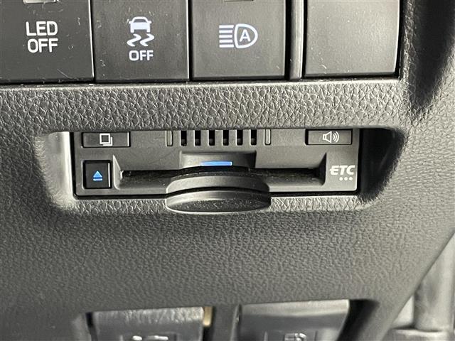 ハリアー Ｇ　純正８型ナビ　モデリスタ　デジイン　禁煙　バックカメラ　Ｂｌｕｅｔｏｏｔｈ　電動リヤゲート　ｎａｎｏｅＸ　セーフティセンス　衝突軽減　追従クルコン　ＬＥＤオートライト　電子パーキング　黒ハーフレザー（11枚目）