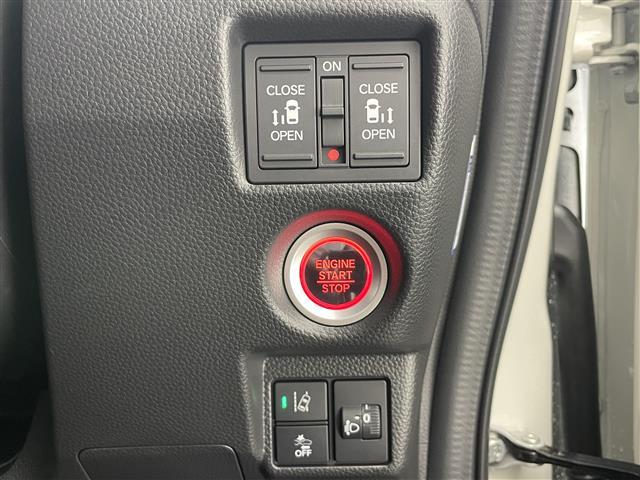 N-BOXカスタム Lターボ 社外ナビ シートヒーター 禁煙車 ホンダセンシング Bluetooth フルセグ DVD 前後ドラレコ ETC 両側パワスラ 衝突軽減 追従クルコン LEDオートライト 黒ハーフレザー パドルシフト(4枚目)