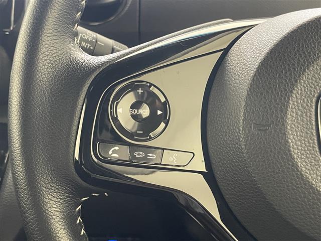 N-BOXカスタム Lターボ 社外ナビ シートヒーター 禁煙車 ホンダセンシング Bluetooth フルセグ DVD 前後ドラレコ ETC 両側パワスラ 衝突軽減 追従クルコン LEDオートライト 黒ハーフレザー パドルシフト(13枚目)