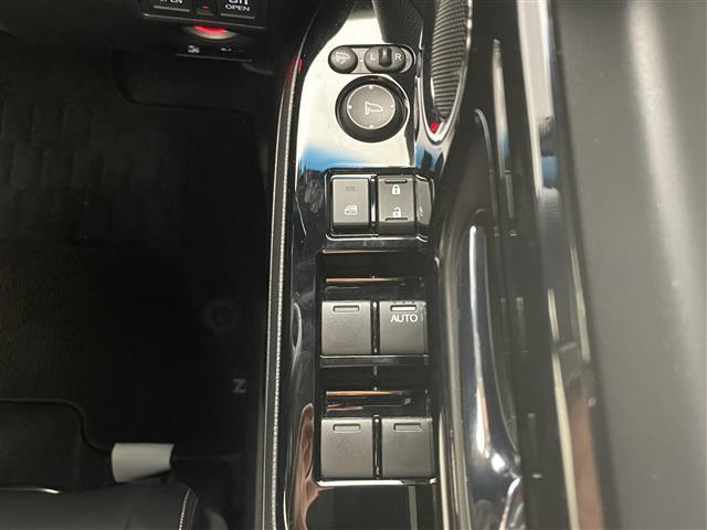 N-BOXカスタム Lターボ 社外ナビ シートヒーター 禁煙車 ホンダセンシング Bluetooth フルセグ DVD 前後ドラレコ ETC 両側パワスラ 衝突軽減 追従クルコン LEDオートライト 黒ハーフレザー パドルシフト(30枚目)