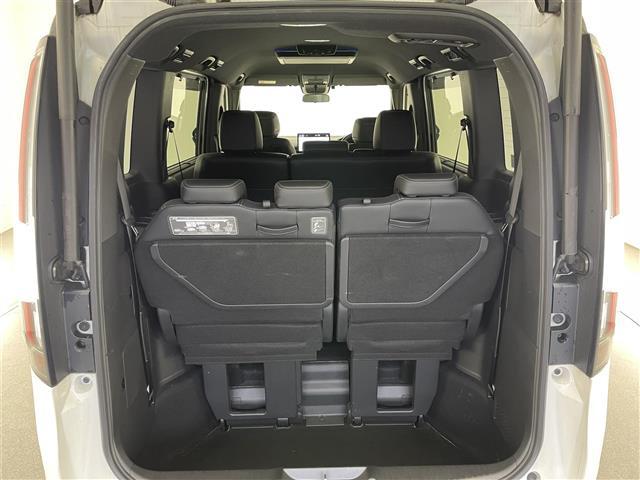 ステップワゴン e:HEVスパーダ 純正11.4型ナビ 純正15.6型後席モニター 禁煙 電動リヤゲート シートヒーター バックカメラ フルセグ ホンダセンシング 衝突軽減 追従クルコン 誤発進抑制 車線逸脱 LEDオートライト ETC(22枚目)