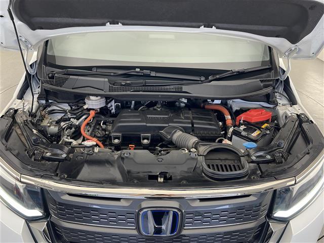 ステップワゴン e:HEVスパーダ 純正11.4型ナビ 純正15.6型後席モニター 禁煙 電動リヤゲート シートヒーター バックカメラ フルセグ ホンダセンシング 衝突軽減 追従クルコン 誤発進抑制 車線逸脱 LEDオートライト ETC(24枚目)