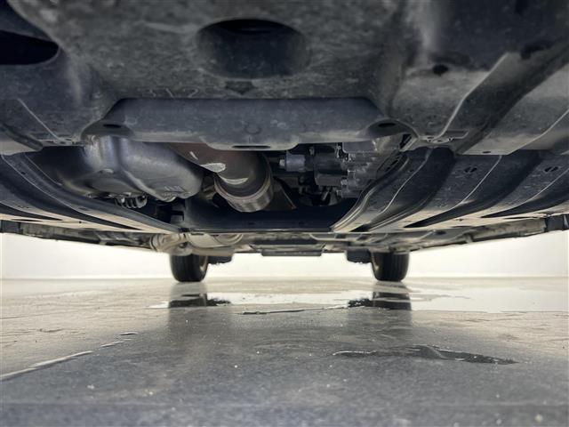 ステップワゴン e:HEVスパーダ 純正11.4型ナビ 純正15.6型後席モニター 禁煙 電動リヤゲート シートヒーター バックカメラ フルセグ ホンダセンシング 衝突軽減 追従クルコン 誤発進抑制 車線逸脱 LEDオートライト ETC(25枚目)