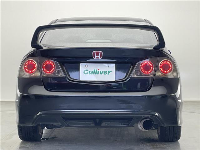 シビック タイプR MT車 禁煙 Bremboブレーキキャリパー プッシュスタート HIDヘッドライト オートハイビーム 電動格納ドアミラー リアウィング 純正アルミホイール 純正フロアマット オーディオプレイヤー(38枚目)