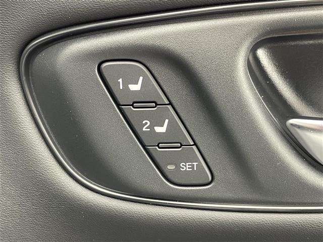 ZR-V e:HEV Z 純正9型ナビ 全方位カメラ 禁煙 BOSE ワイヤレス充電 ETC2.0 ミラー型ドラレコ シートヒーター ホンダセンシング BSM 衝突軽減 追従クルコン LEDオートライト パドルシフト フォグ(33枚目)