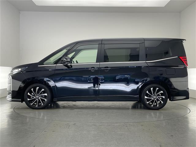 ノア ハイブリッドＳ－Ｚ　純正１０．５型ＤＡナビ　デジイン　カラーＨＵＤ　禁煙　ＤＶＤ　フルセグ　ＥＴＣ２．０　前後ドラレコ　ＨＤＭＩ　バックカメラ　シートヒーター　セーフティセンス　衝突軽減　追従クルコン　黒ハーフレザー（17枚目）