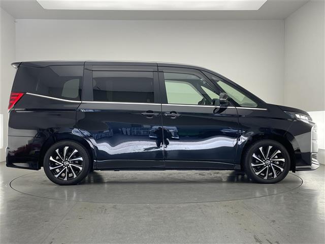 ノア ハイブリッドＳ－Ｚ　純正１０．５型ＤＡナビ　デジイン　カラーＨＵＤ　禁煙　ＤＶＤ　フルセグ　ＥＴＣ２．０　前後ドラレコ　ＨＤＭＩ　バックカメラ　シートヒーター　セーフティセンス　衝突軽減　追従クルコン　黒ハーフレザー（40枚目）