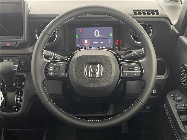 N-BOXカスタム コーディネートスタイル ホンダセンシング 衝突軽減 禁煙 追従クルコン ハンドル支援 ナビ装着用パッケージ ハーフレザー シートヒーター 両側パワースライドドア 電動パーキングブレーキ リアロールシェード シート背面テーブル(10枚目)