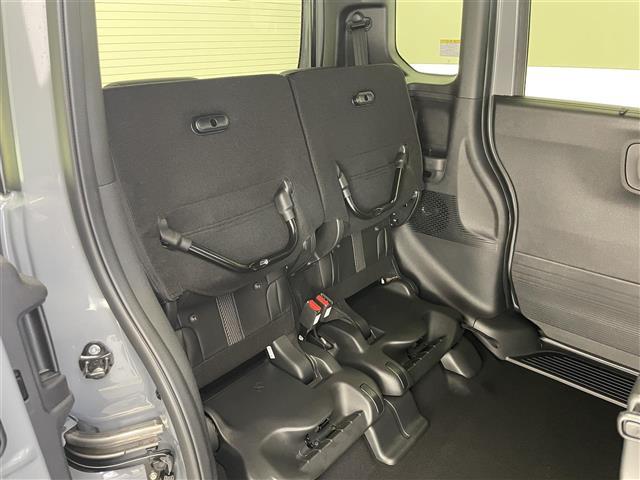 N-BOXカスタム コーディネートスタイル ホンダセンシング 衝突軽減 禁煙 追従クルコン ハンドル支援 ナビ装着用パッケージ ハーフレザー シートヒーター 両側パワースライドドア 電動パーキングブレーキ リアロールシェード シート背面テーブル(21枚目)