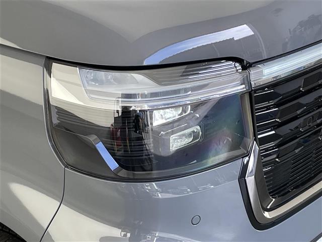 N-BOXカスタム コーディネートスタイル ホンダセンシング 衝突軽減 禁煙 追従クルコン ハンドル支援 ナビ装着用パッケージ ハーフレザー シートヒーター 両側パワースライドドア 電動パーキングブレーキ リアロールシェード シート背面テーブル(34枚目)