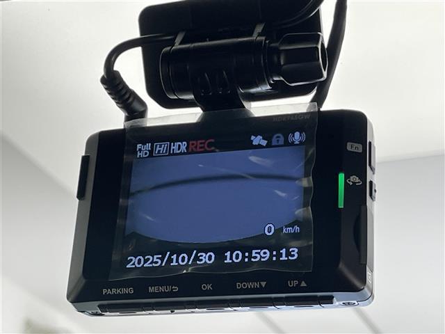 N-BOXカスタム コーディネートスタイル 純正8型ナビ シートヒーター 禁煙車 ハーフレザー バックカメラ 前後ドラレコ 電動パーキング ホンダセンシング 衝突軽減 追従クルコン ハンドル支援 コーナーセンサー ツートーン LEDオートライト(6枚目)