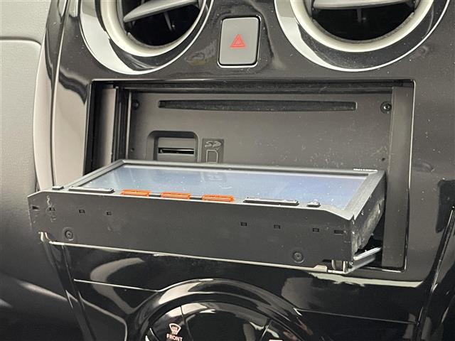 ノート e-パワー X 純正ナビ 全方位カメラ 禁煙車 デジタルインナーミラー コーナーセンサー エマージェンシーブレーキ 衝突軽減 車線逸脱 オートライト ETC USB Bluetooth プッシュスタート 純正アルミ(5枚目)