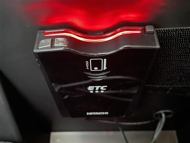 ノート e-パワー X 純正ナビ 全方位カメラ 禁煙車 デジタルインナーミラー コーナーセンサー エマージェンシーブレーキ 衝突軽減 車線逸脱 オートライト ETC USB Bluetooth プッシュスタート 純正アルミ(7枚目)