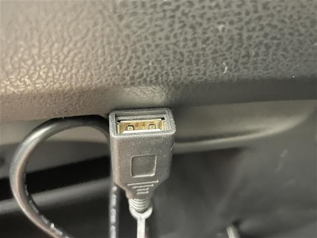 ノート e-パワー X 純正ナビ 全方位カメラ 禁煙車 デジタルインナーミラー コーナーセンサー エマージェンシーブレーキ 衝突軽減 車線逸脱 オートライト ETC USB Bluetooth プッシュスタート 純正アルミ(15枚目)