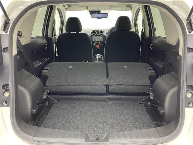 ノート e-パワー X 純正ナビ 全方位カメラ 禁煙車 デジタルインナーミラー コーナーセンサー エマージェンシーブレーキ 衝突軽減 車線逸脱 オートライト ETC USB Bluetooth プッシュスタート 純正アルミ(22枚目)