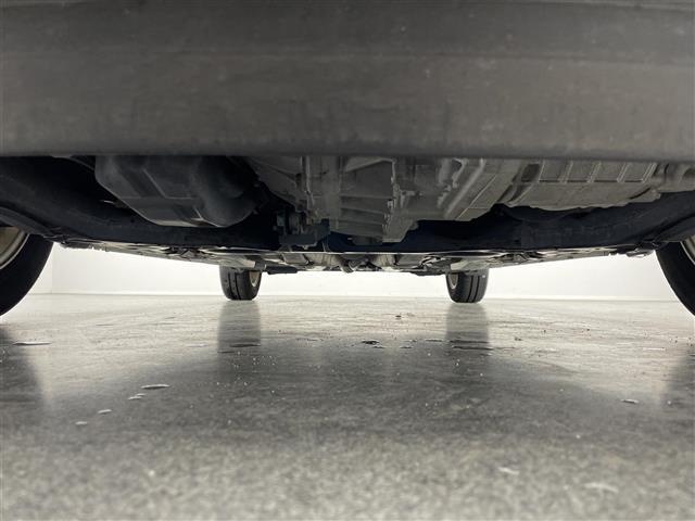 ノート e-パワー X 純正ナビ 全方位カメラ 禁煙車 デジタルインナーミラー コーナーセンサー エマージェンシーブレーキ 衝突軽減 車線逸脱 オートライト ETC USB Bluetooth プッシュスタート 純正アルミ(25枚目)