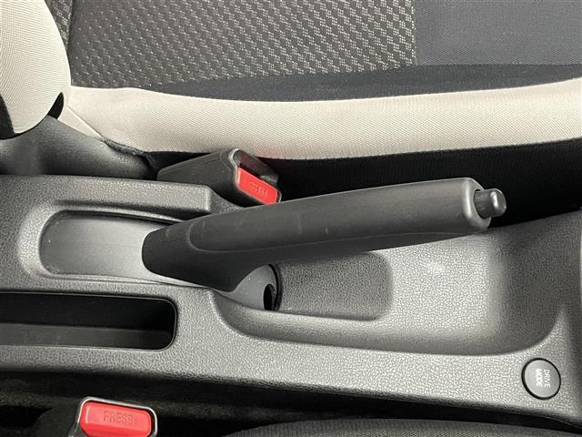 ノート e-パワー X 純正ナビ 全方位カメラ 禁煙車 デジタルインナーミラー コーナーセンサー エマージェンシーブレーキ 衝突軽減 車線逸脱 オートライト ETC USB Bluetooth プッシュスタート 純正アルミ(29枚目)