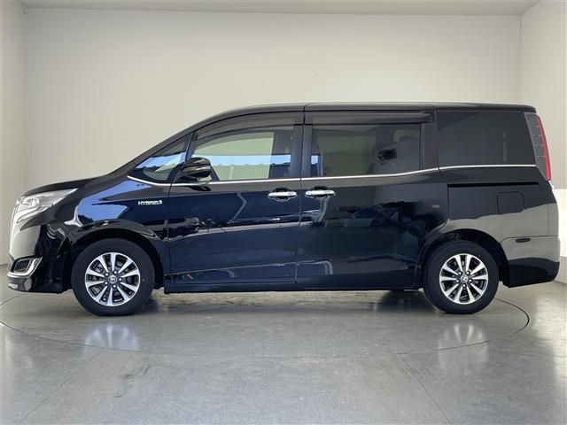 エスクァイア ハイブリッドGi 純正9型ナビ 純正後席モニター 禁煙車 バックカメラ ETC ハーフレザー シートヒーター クルコン 前後ドラレコ セーフティセンス 衝突軽減 コーナーセンサー LEDライト USB 両側パワスラ(17枚目)