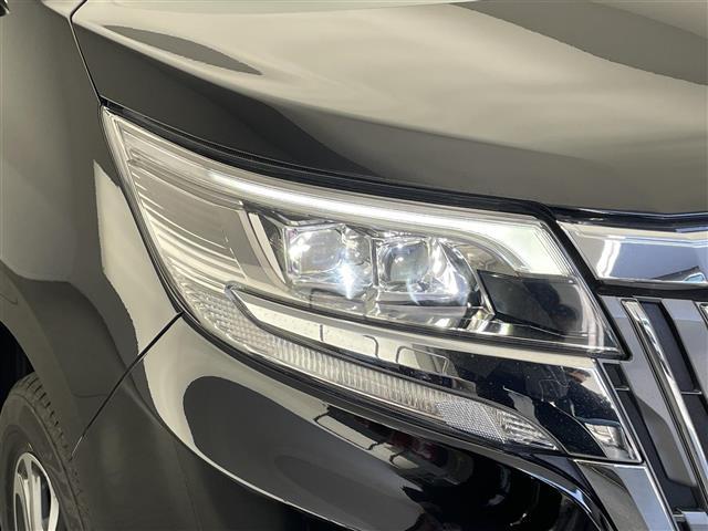 エスクァイア ハイブリッドGi 純正9型ナビ 純正後席モニター 禁煙車 バックカメラ ETC ハーフレザー シートヒーター クルコン 前後ドラレコ セーフティセンス 衝突軽減 コーナーセンサー LEDライト USB 両側パワスラ(33枚目)