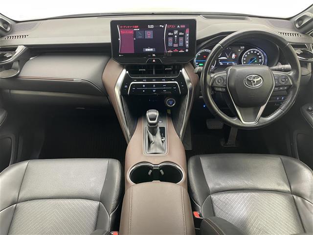 ハリアーハイブリッド Ｚ　レザーパッケージ　純正１２．３型ナビ　全方位カメラ　禁煙　ＪＢＬサウンド　黒革　シートヒーター　シートベンチレーション　ワイヤレス充電　セーフティセンス　衝突軽減　追従クルコン　ＢＳＭ　コーナーセンサー　電動リアゲート（2枚目）