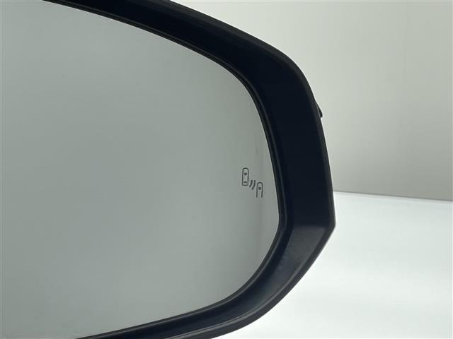 ハリアーハイブリッド Ｚ　レザーパッケージ　純正１２．３型ナビ　全方位カメラ　禁煙　ＪＢＬサウンド　黒革　シートヒーター　シートベンチレーション　ワイヤレス充電　セーフティセンス　衝突軽減　追従クルコン　ＢＳＭ　コーナーセンサー　電動リアゲート（8枚目）