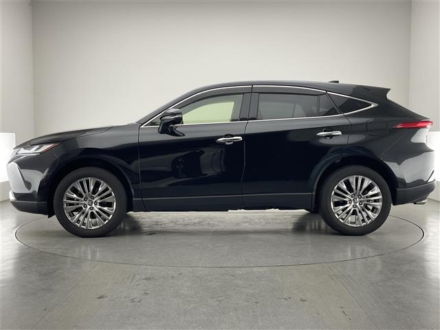 ハリアーハイブリッド Ｚ　レザーパッケージ　純正１２．３型ナビ　全方位カメラ　禁煙　ＪＢＬサウンド　黒革　シートヒーター　シートベンチレーション　ワイヤレス充電　セーフティセンス　衝突軽減　追従クルコン　ＢＳＭ　コーナーセンサー　電動リアゲート（17枚目）