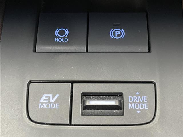 ハリアーハイブリッド Ｚ　レザーパッケージ　純正１２．３型ナビ　全方位カメラ　禁煙　ＪＢＬサウンド　黒革　シートヒーター　シートベンチレーション　ワイヤレス充電　セーフティセンス　衝突軽減　追従クルコン　ＢＳＭ　コーナーセンサー　電動リアゲート（27枚目）