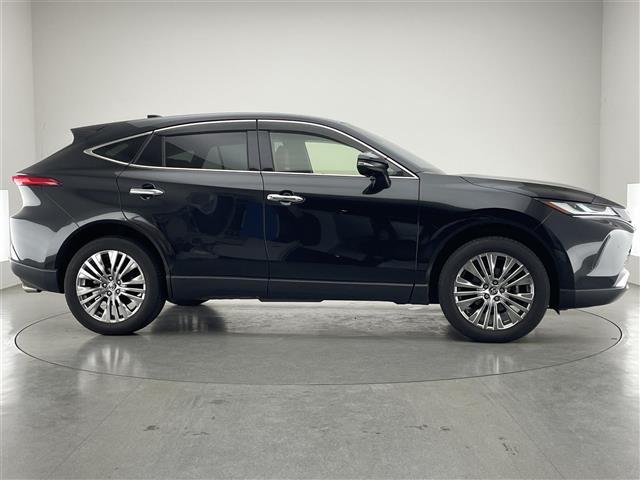 ハリアーハイブリッド Ｚ　レザーパッケージ　純正１２．３型ナビ　全方位カメラ　禁煙　ＪＢＬサウンド　黒革　シートヒーター　シートベンチレーション　ワイヤレス充電　セーフティセンス　衝突軽減　追従クルコン　ＢＳＭ　コーナーセンサー　電動リアゲート（40枚目）