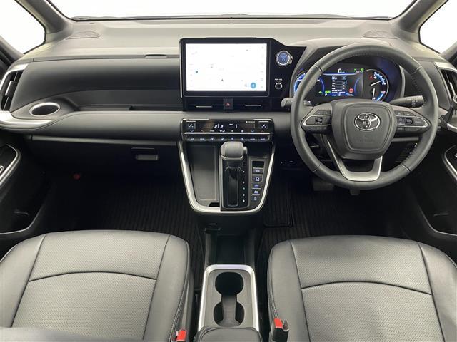 ヴォクシー ハイブリッドS-Z 純正10.5型ナビ 快適利便Hi 禁煙車 フルセグTV DVDデッキ バックカメラ ハーフレザー シートヒーター パワーバックドア AC100V モデリスタシグネチャーイルミ 前後ドラレコ 衝突軽減(2枚目)