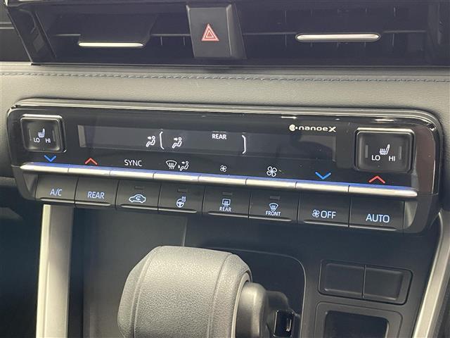 ヴォクシー ハイブリッドS-Z 純正10.5型ナビ 快適利便Hi 禁煙車 フルセグTV DVDデッキ バックカメラ ハーフレザー シートヒーター パワーバックドア AC100V モデリスタシグネチャーイルミ 前後ドラレコ 衝突軽減(7枚目)