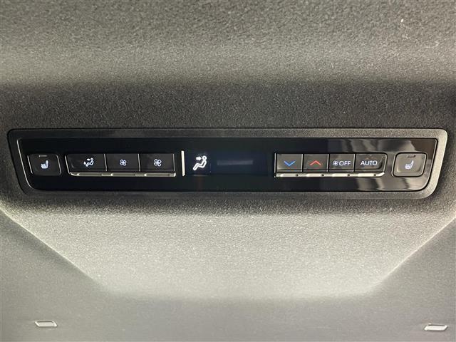 ヴォクシー ハイブリッドS-Z 純正10.5型ナビ 快適利便Hi 禁煙車 フルセグTV DVDデッキ バックカメラ ハーフレザー シートヒーター パワーバックドア AC100V モデリスタシグネチャーイルミ 前後ドラレコ 衝突軽減(8枚目)