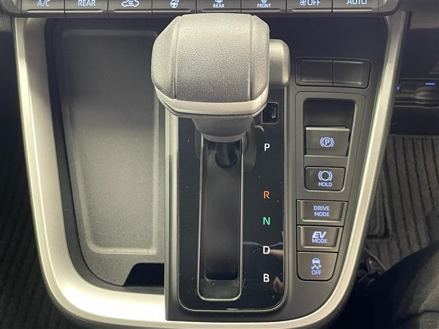 ヴォクシー ハイブリッドS-Z 純正10.5型ナビ 快適利便Hi 禁煙車 フルセグTV DVDデッキ バックカメラ ハーフレザー シートヒーター パワーバックドア AC100V モデリスタシグネチャーイルミ 前後ドラレコ 衝突軽減(14枚目)