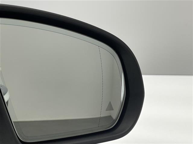 ＧＬＣ ＧＬＣ２２０ｄ　４マチック　クーペ　ＡＭＧライン　純正１２．３型ＤＡナビＴＶ　サンルーフ　禁煙　Ｂｕｒｍｅｓｔｅｒ　黒革　レザーエクスクルーシブパッケージ　シートベンチレーション　衝突軽減　追従クルコン　ＢＳＭ　全方位カメラ　コーナーセンサー　ＬＥＤ（6枚目）