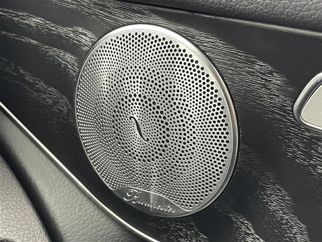 ＧＬＣ ＧＬＣ２２０ｄ　４マチック　クーペ　ＡＭＧライン　純正１２．３型ＤＡナビＴＶ　サンルーフ　禁煙　Ｂｕｒｍｅｓｔｅｒ　黒革　レザーエクスクルーシブパッケージ　シートベンチレーション　衝突軽減　追従クルコン　ＢＳＭ　全方位カメラ　コーナーセンサー　ＬＥＤ（7枚目）